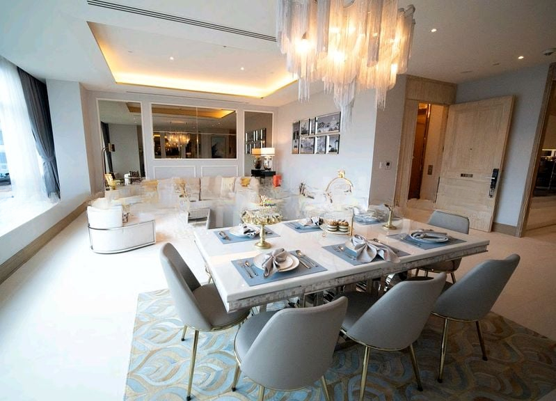 THE RITZ-CARLTON RESIDENCES SINGAPORE CAIRNHILL 2