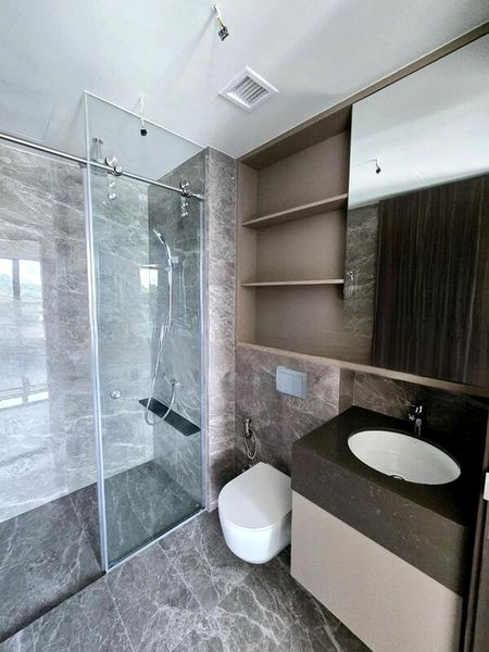 THE LINQ @ BEAUTY WORLD 3