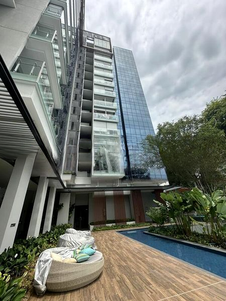 WILSHIRE RESIDENCES 3
