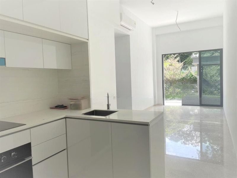 SEMBAWANG HILLS ESTATE 13