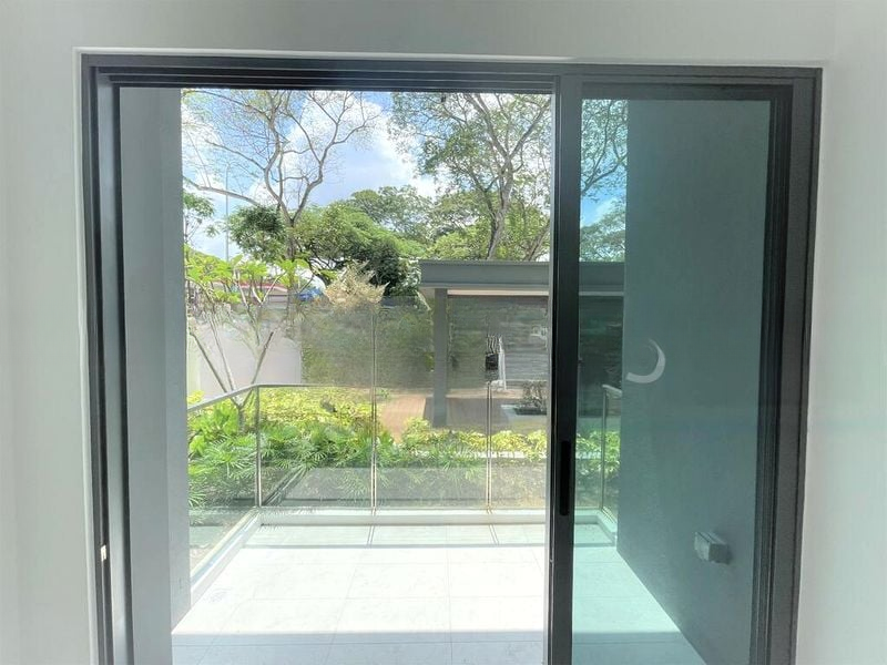 SEMBAWANG HILLS ESTATE 12