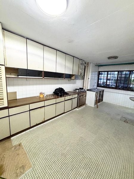 BEDOK RESERVOIR RD 11