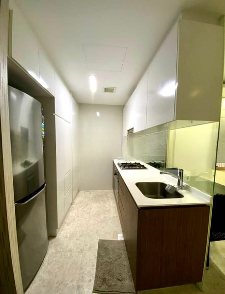 THE LAKEFRONT RESIDENCES 11