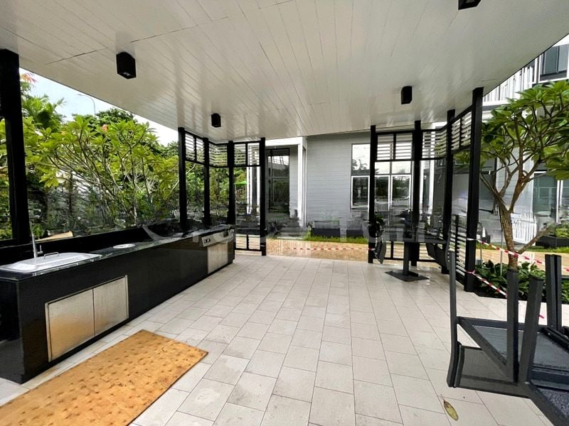 THE VERANDAH RESIDENCES 6