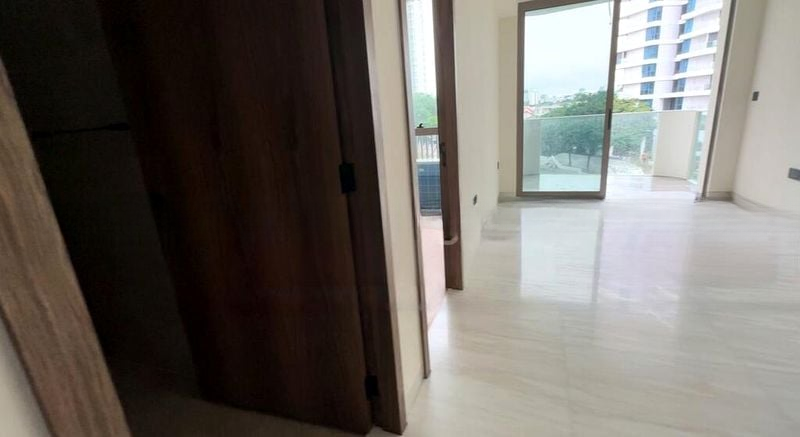 COASTLINE RESIDENCES 5