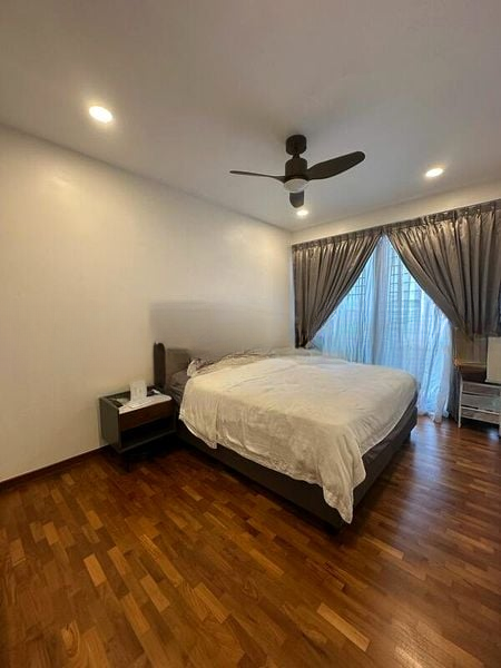 SKYPARK RESIDENCES 4
