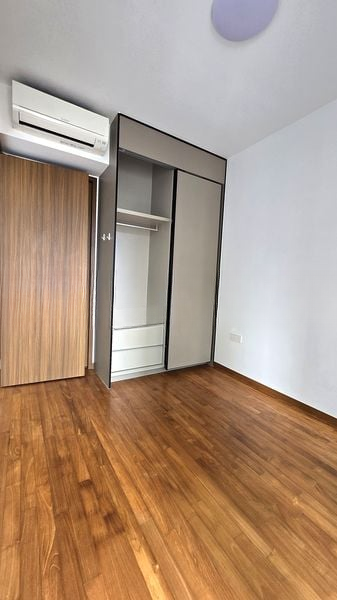 STIRLING RESIDENCES 4