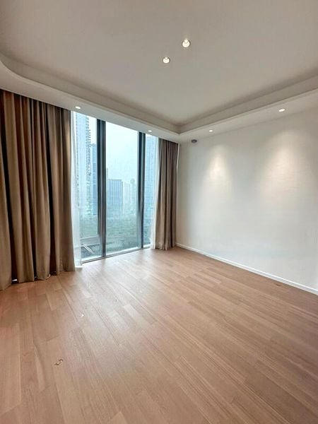 THE MARQ ON PATERSON HILL 8