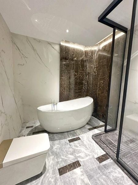 THE MARQ ON PATERSON HILL 9