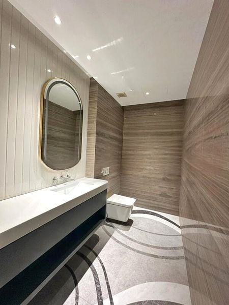 THE MARQ ON PATERSON HILL 7