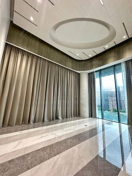 THE MARQ ON PATERSON HILL 5