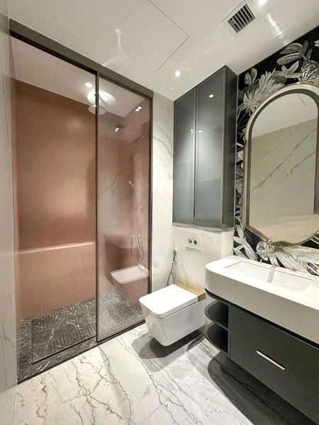 THE MARQ ON PATERSON HILL 6