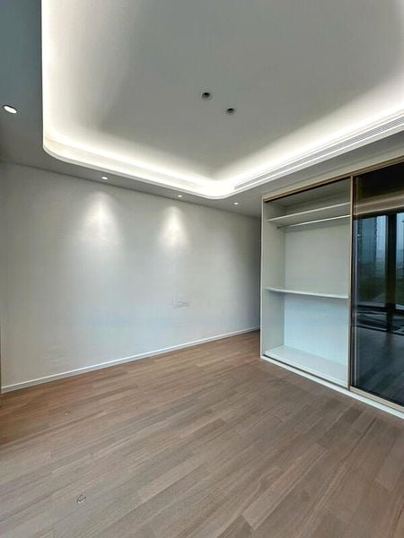 THE MARQ ON PATERSON HILL 10