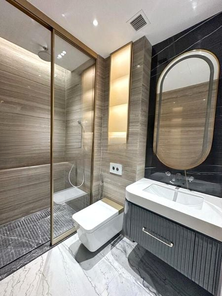 THE MARQ ON PATERSON HILL 12