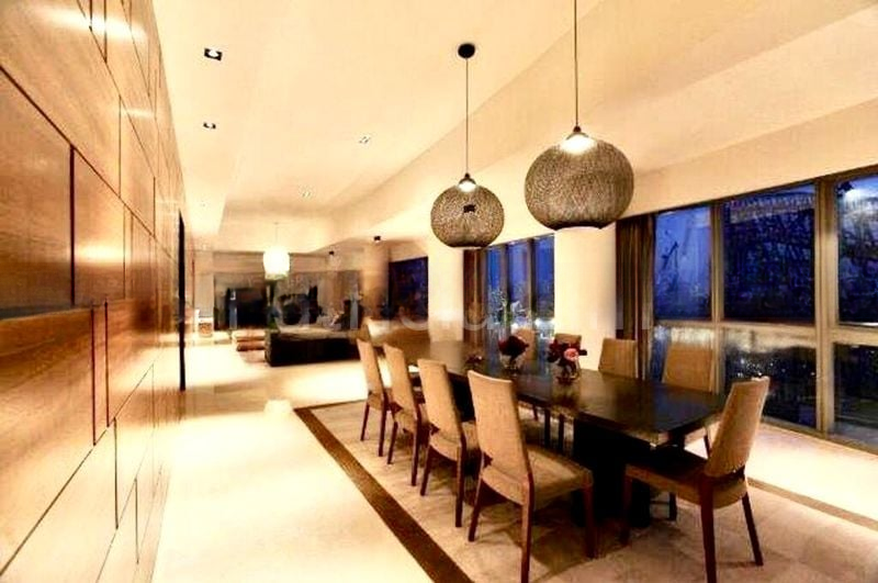 ONE SHENTON 8