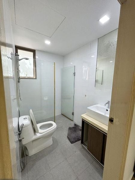 LANDBAY CONDOMINIUM 6