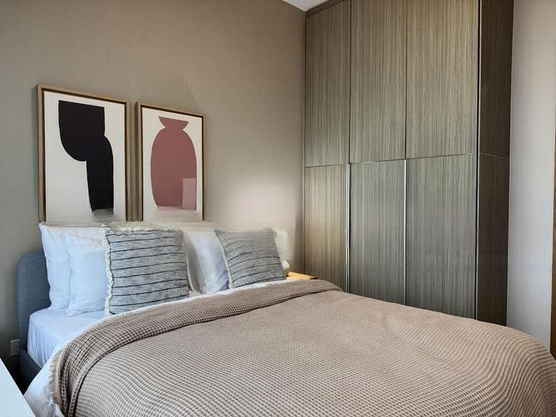 THE METROPOLITAN CONDOMINIUM 7