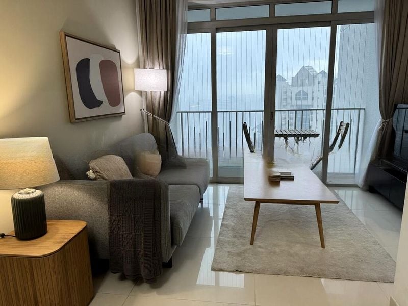 THE METROPOLITAN CONDOMINIUM 6