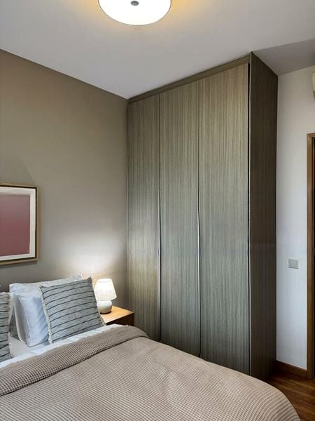 THE METROPOLITAN CONDOMINIUM 8
