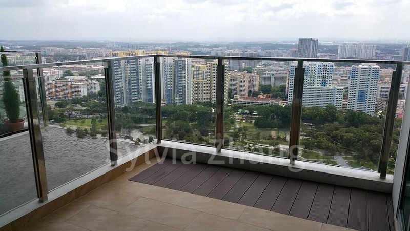 CLOVER BY THE PARK 8