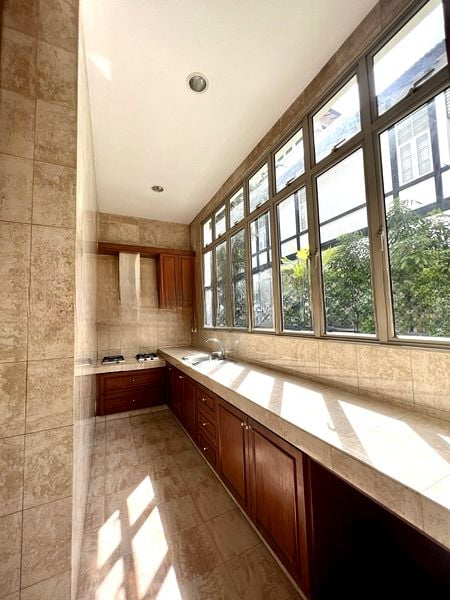 HOLLAND GROVE PARK 10