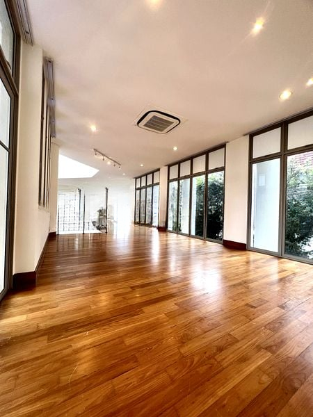 HOLLAND GROVE PARK 7
