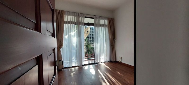 JERVOIS GROVE 8