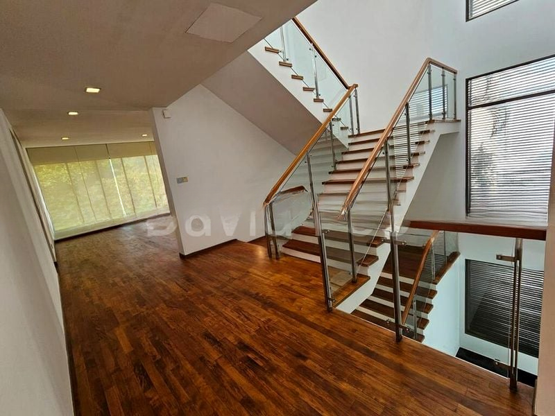 THE REEF AT KING'S DOCK 4