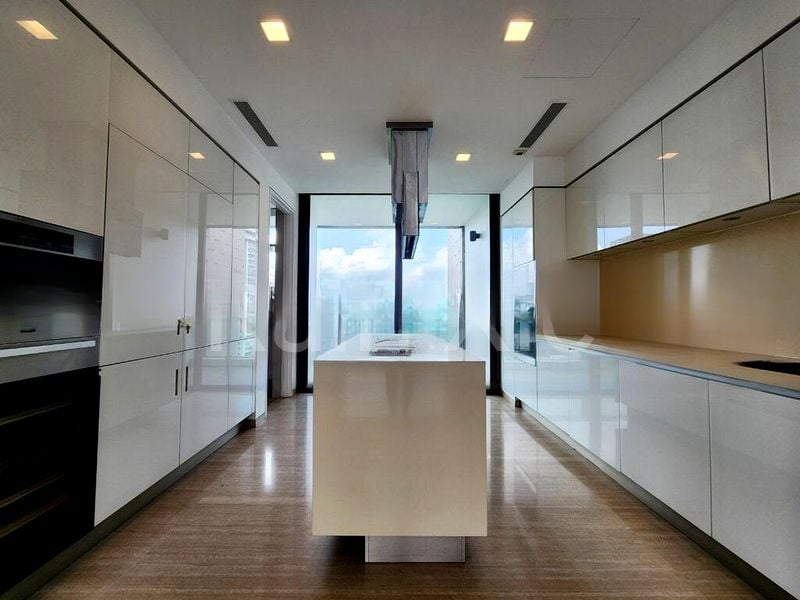 TOMLINSON HEIGHTS 5