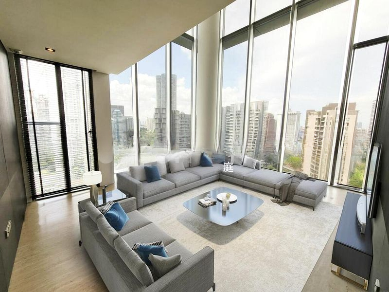 THE MARQ ON PATERSON HILL 4