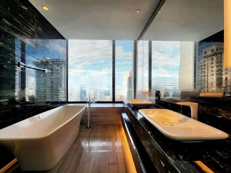 TOMLINSON HEIGHTS 7
