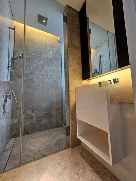 THE MARQ ON PATERSON HILL 6