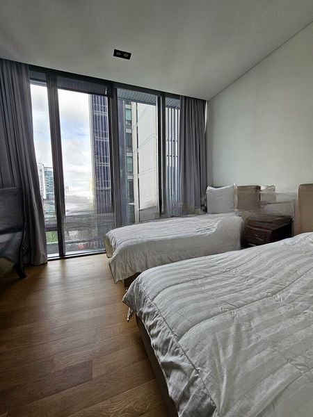 THE MARQ ON PATERSON HILL 10