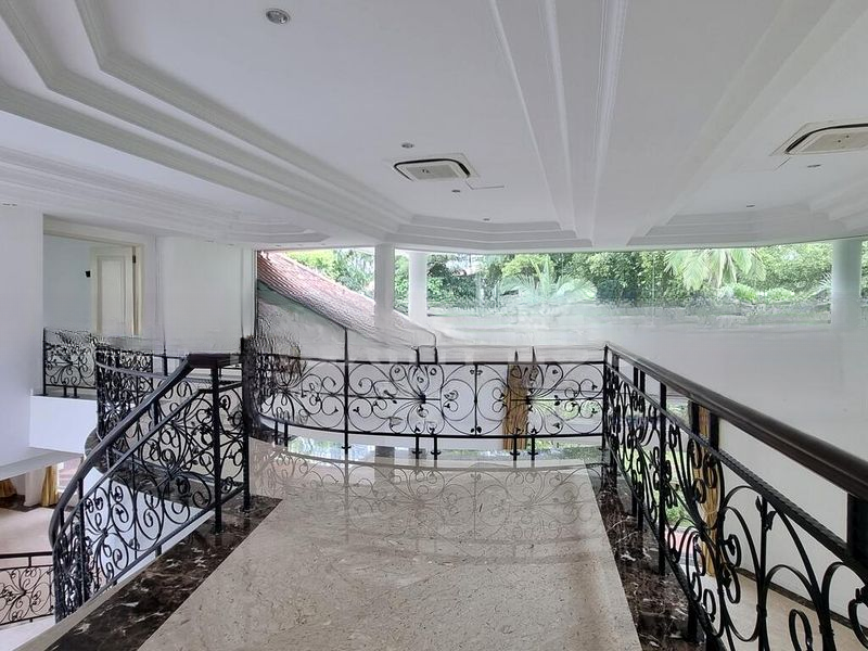 PEIRCE VILLAS 7