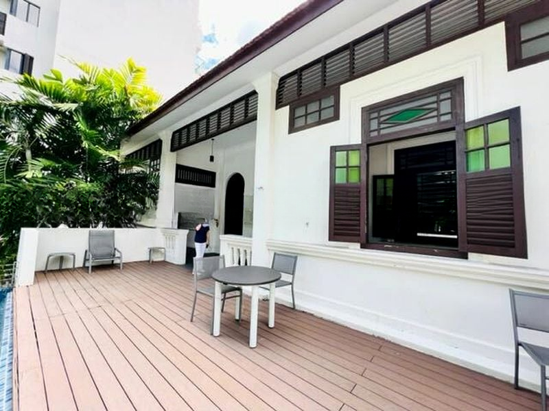 BUCKLEY RESIDENCE 13