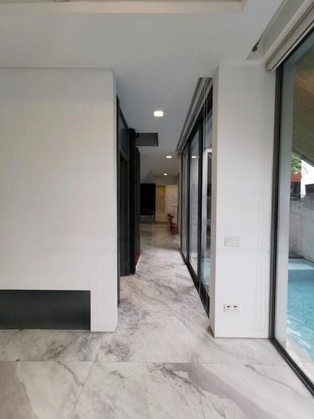SERENE CENTRE 2