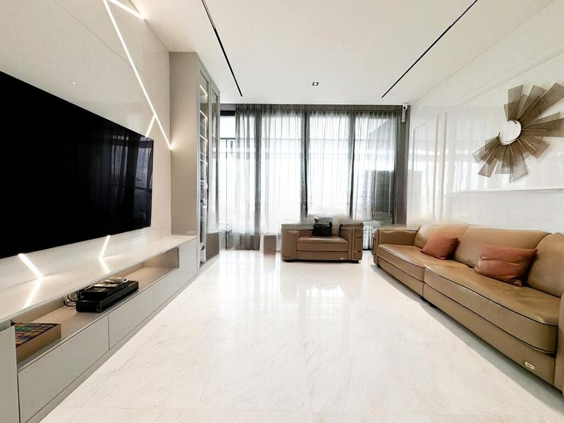 SOUTH BEACH RESIDENCES 9