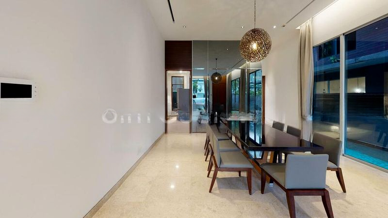 THE BOULEVARD RESIDENCE 8