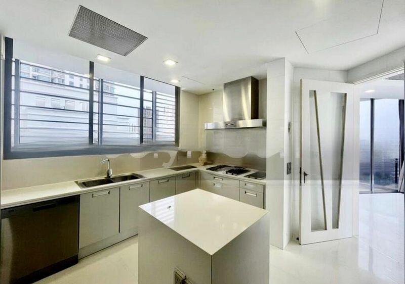 THE TATE RESIDENCES 1