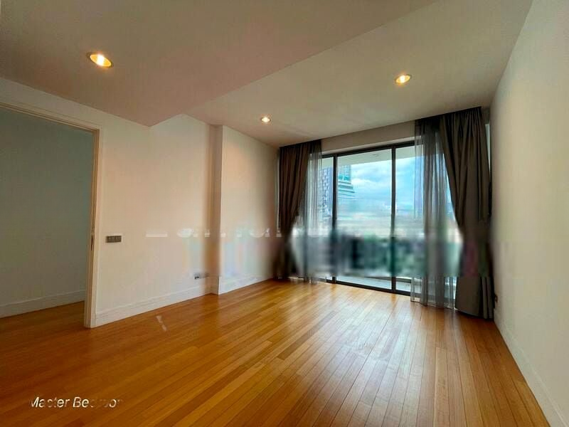 THE TATE RESIDENCES 12
