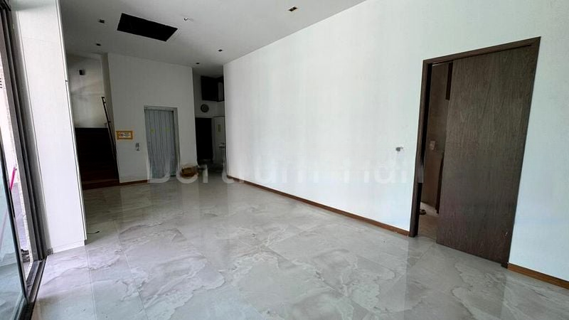 SIGLAP GARDEN 5