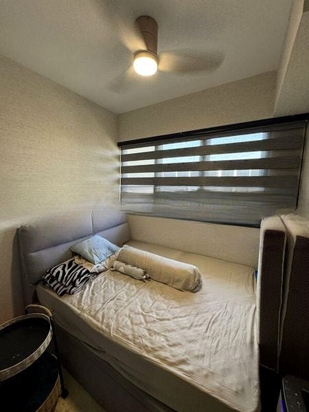 RIVERFRONT RESIDENCES 12