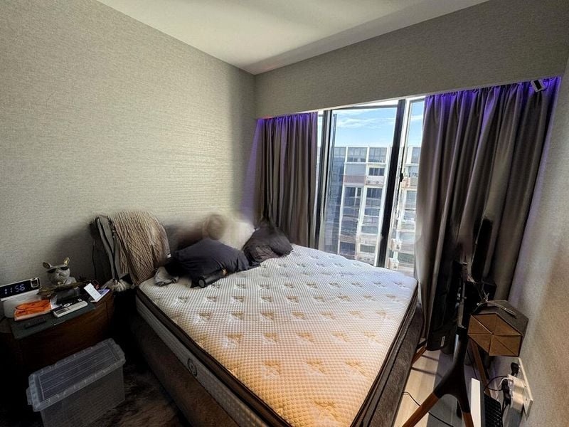 RIVERFRONT RESIDENCES 14