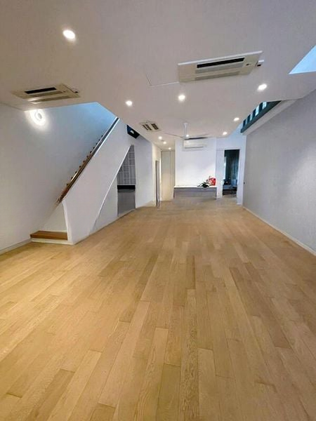 VICTORIA PARK VILLAS 8