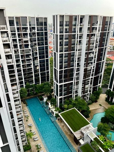 BOTANIQUE AT BARTLEY 13