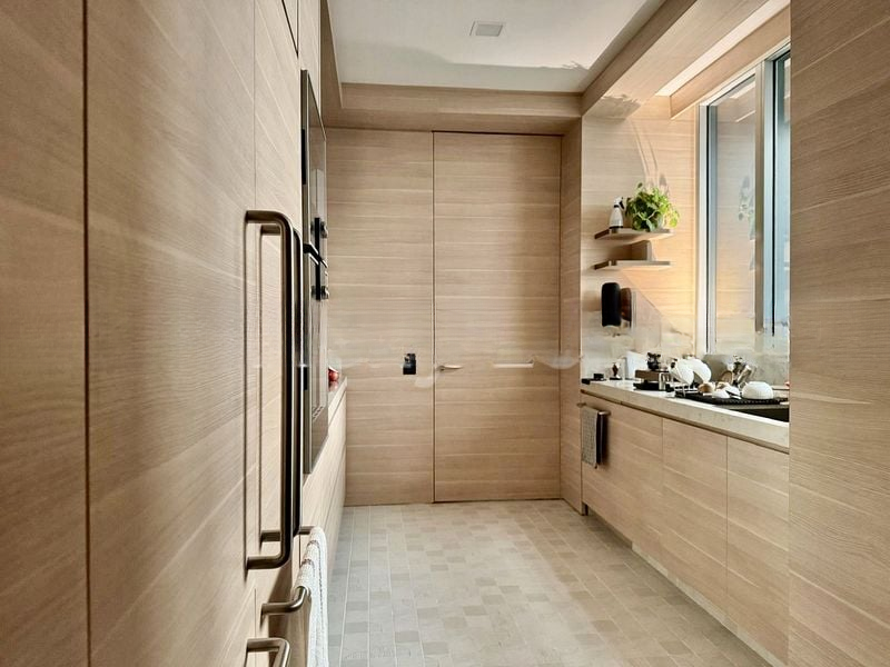 15 HOLLAND HILL 7