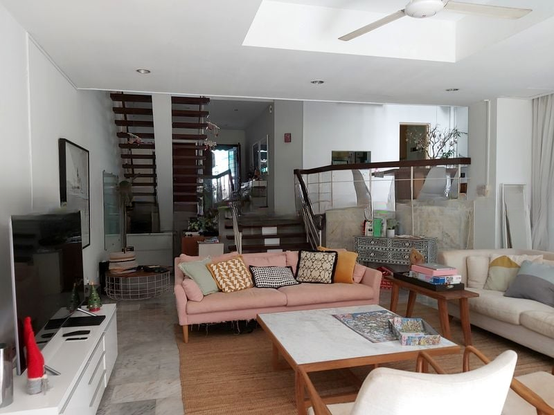 TANGLIN HILL CONDOMINIUM 1
