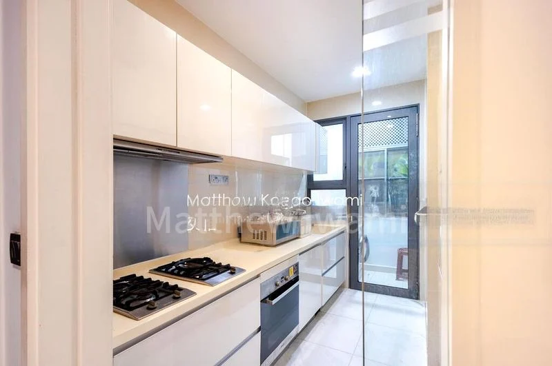 HOLLAND RESIDENCES 7