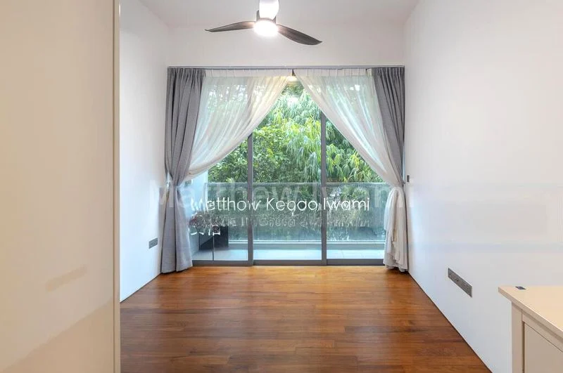 HOLLAND RESIDENCES 12