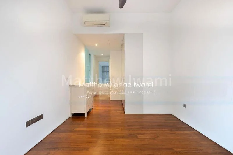 HOLLAND RESIDENCES 13